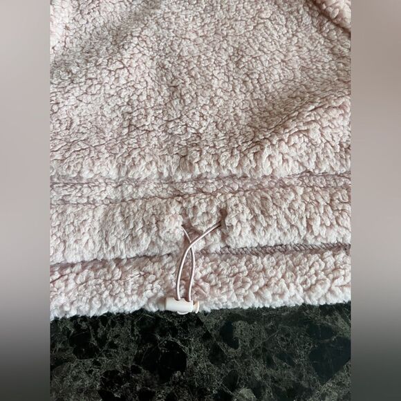 Love Tree Women's Pullover Sweate  Super Soft Teddy Faux Fur Hoodie Medium - Picture 4 of 6